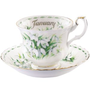 Royal Albert Flower of The Month Ιανουάριος Φλυτζάνι καφε και πιατάκι.