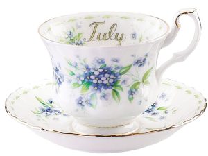 Royal Albert Flower of The Month Ιουλιος Φλυτζάνι καφε και πιατάκι.