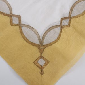 ΤΡΑΠΕΖΟΜΑΝΤΗΛΟ ΤΕΤΡΑΓΩΝΟ 100% ΒΑΜΒΑΚΕΡΟ ΜΕΛΙ-ΛΕΥΚΟ. 100X100cm. oikos72