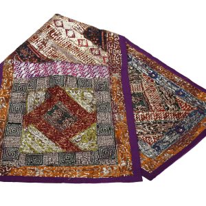 Πανό Κεντιμένο με δάφορες χάντρες -πολύχρωμο . 146x43cm. oikos342