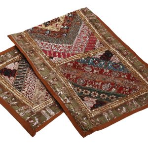 Πανό Κεντιμένο με δάφορες χάντρες -πολύχρωμο . 147x49cm. oikos341