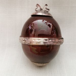 Διακοσμητικό πασχαλινό αυγό καφέ -σμάλτο/ασήμι. 7x5cm. oikos413